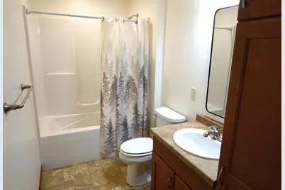 429 Greenbriar Avenue, Fond du Lac, WI 54935 - Photo 15