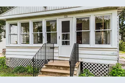 739 Monroe Street, Oshkosh, WI 54901 - Photo 3