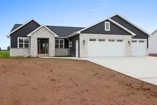 1607 Torchwood Trl, De Pere, WI 54115 - Photo 3