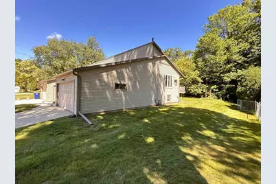 2590 Cherrywood Lane, Green Bay, WI 54304 - Photo 29