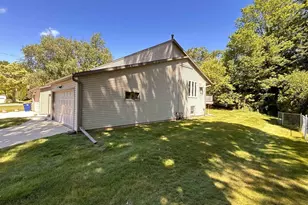 2590 Cherrywood Ln, Green Bay, WI 54304 - Photo 29