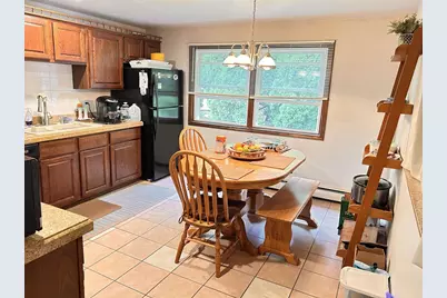 2590 Cherrywood Lane, Green Bay, WI 54304 - Photo 7