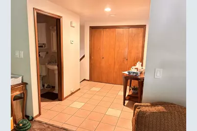 2590 Cherrywood Lane, Green Bay, WI 54304 - Photo 3