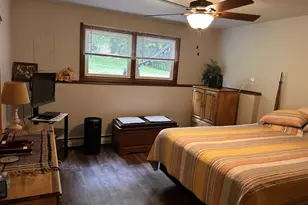 2590 Cherrywood Ln, Green Bay, WI 54304 - Photo 11