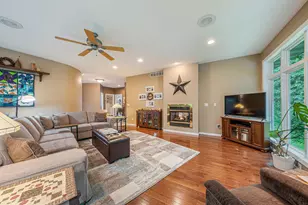 8405 Ridgeview Ct, Larsen, WI 54947 - Photo 7