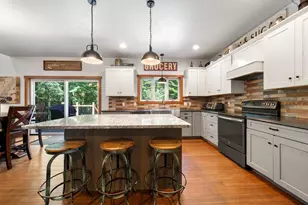 3764 Hallers Creek Rd, Suamico, WI 54313 - Photo 9