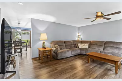 1595 Nelson Court, Neenah, WI 54956 - Photo 3