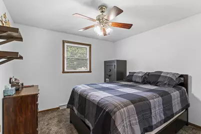 1595 Nelson Court, Neenah, WI 54956 - Photo 9