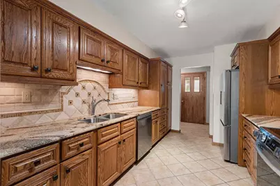 151 Harrys, Appleton, WI 54914 - Photo 15