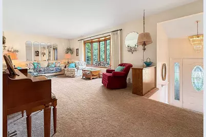 923 Barbara Lane, Marinette, WI 54143 - Photo 3