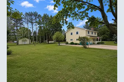 923 Barbara Lane, Marinette, WI 54143 - Photo 3
