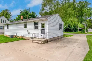 2507 Greenwald St, Green Bay, WI 54301 - Photo 7