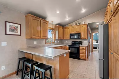 3166 Egan Lane, Green Bay, WI 54311 - Photo 13