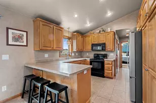 3166 Egan Ln, Green Bay, WI 54311 - Photo 13