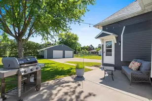 1269 Elmore St, Green Bay, WI 54303 - Photo 9