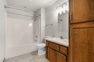 2009 S 10th St, Manitowoc, WI 54220 - Photo 13
