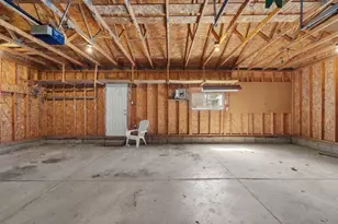 2009 S 10th St, Manitowoc, WI 54220 - Photo 29