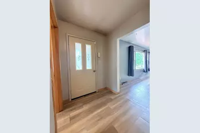 150 N Dolan Avenue, Peshtigo, WI 54157 - Photo 3
