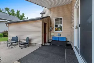 817 S Main St, Shawano, WI 54166 - Photo 9