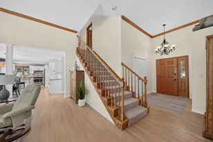 109 Old Orchard Ln, Neenah, WI 54956 - Photo 9
