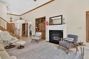 109 Old Orchard Ln, Neenah, WI 54956 - Photo 5