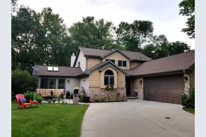 2238 Woodlawn Lane, Appleton, WI 54914 - Photo 5