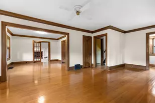 1863 Doty St, Oshkosh, WI 54902 - Photo 7