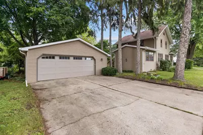 1863 Doty Street, Oshkosh, WI 54902 - Photo 35
