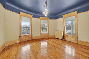 1133 Algoma Blvd, Oshkosh, WI 54901 - Photo 5