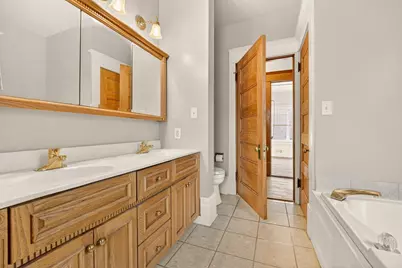 1133 Algoma Boulevard, Oshkosh, WI 54901 - Photo 35