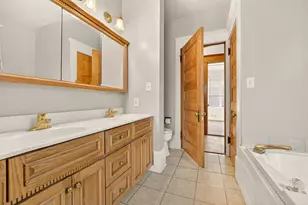 1133 Algoma Blvd, Oshkosh, WI 54901 - Photo 35