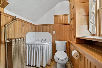 1133 Algoma Boulevard, Oshkosh, WI 54901 - Photo 13