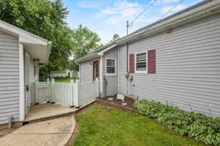 222 Pine St, Wrightstown, WI 54180 - Photo 23