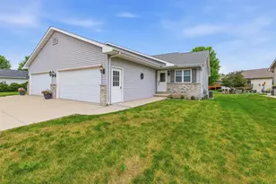 1333 S Park Ave, Fond du Lac, WI 54935 - Photo 1