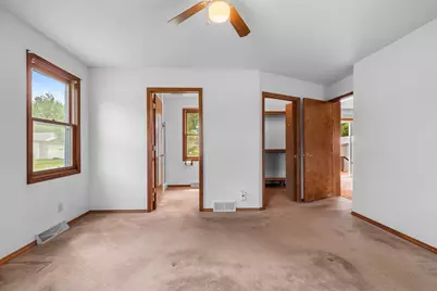 5067 Glendale Avenue, Green Bay, WI 54313 - Photo 19