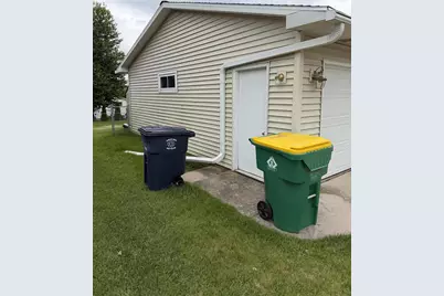 553 Delwiche Road, Green Bay, WI 54302 - Photo 3