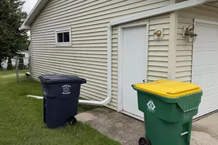 553 Delwiche Rd, Green Bay, WI 54302 - Photo 3