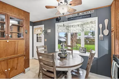 372 Mark Court, Neenah, WI 54956 - Photo 9
