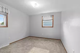 2721 Hazelwood Ln, Green Bay, WI 54304 - Photo 23