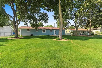 2721 Hazelwood Lane, Green Bay, WI 54304 - Photo 41