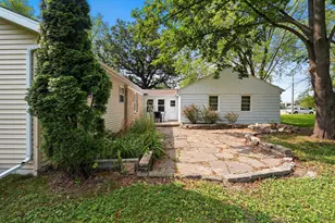 1636 Lost Dauphin Rd, De Pere, WI 54115 - Photo 47