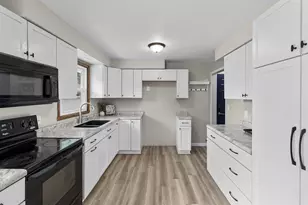 1711 Oriole St, New London, WI 54961 - Photo 17