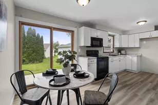 1711 Oriole St, New London, WI 54961 - Photo 19