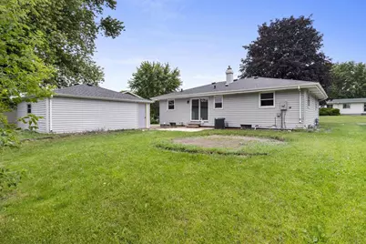 1711 Oriole Street, New London, WI 54961 - Photo 5