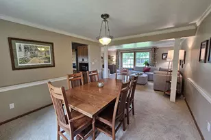 422 S Fox Croft Dr, De Pere, WI 54115 - Photo 7