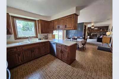 422 S Fox Croft Drive, De Pere, WI 54115 - Photo 11