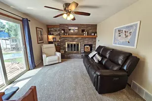 422 S Fox Croft Dr, De Pere, WI 54115 - Photo 15
