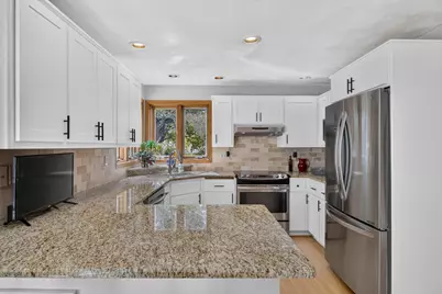 109 Old Orchard Lane, Neenah, WI 54956 - Photo 19