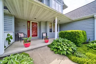109 Old Orchard Ln, Neenah, WI 54956 - Photo 3