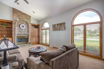 3318 Creek Side Drive, Oshkosh, WI 54904 - Photo 9